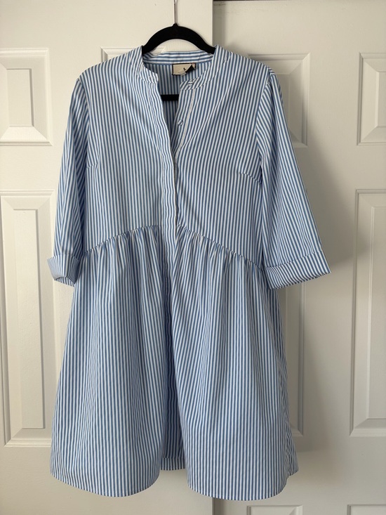 Tuckernuck Dresses & Skirts - Tuckernuck Light Blue & White Striped Tiered Shirt Dress